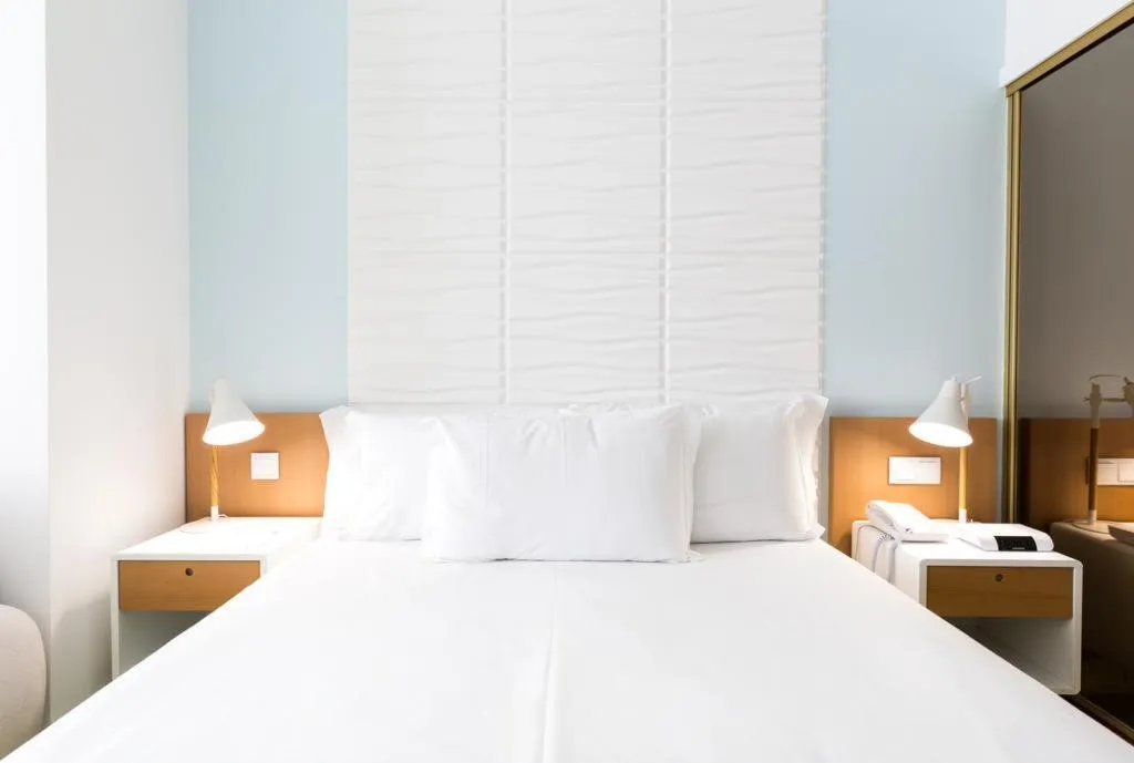 Double or Twin STANDARD Room, Legendary Porto Hotel, Porto