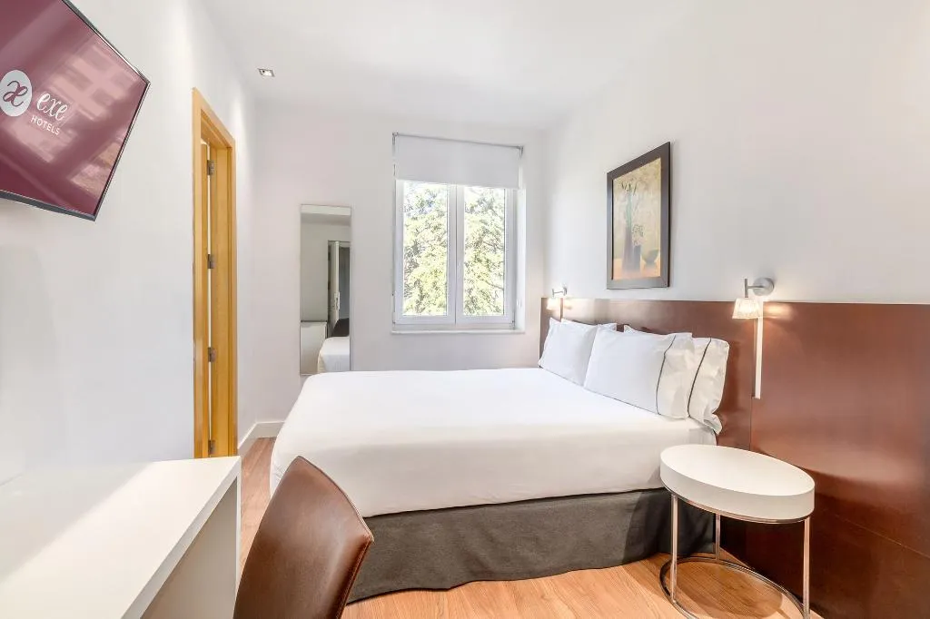 SINGLE STANDARD Room, Dorma Victoria Palace, Madrid
