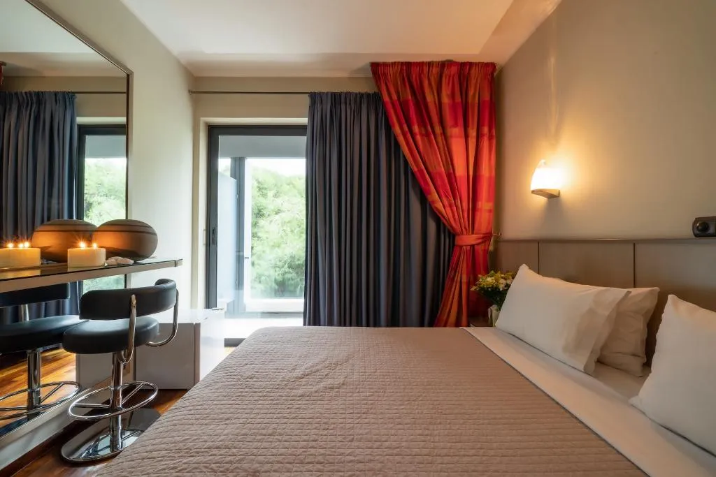 DOUBLE STANDARD Room, Pines, Athens