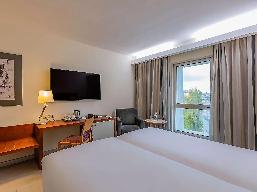 DOUBLE STANDARD Room, Mercure Lisboa Hotel, Lisbon