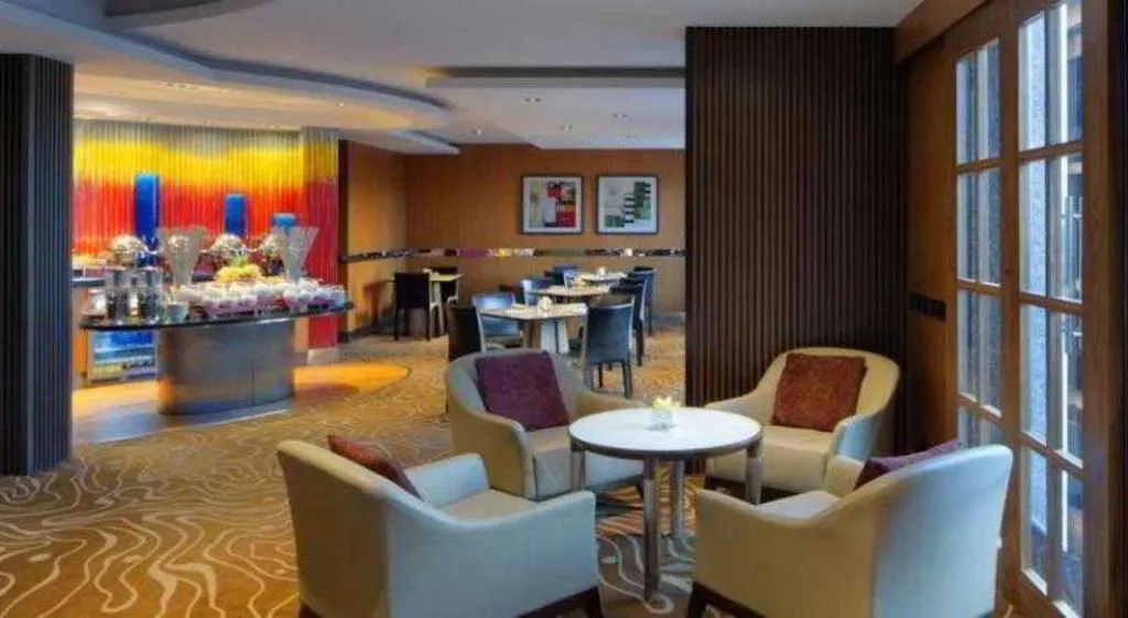 Bar, Radisson Blu Hotel, Dubai Media City, Dubai