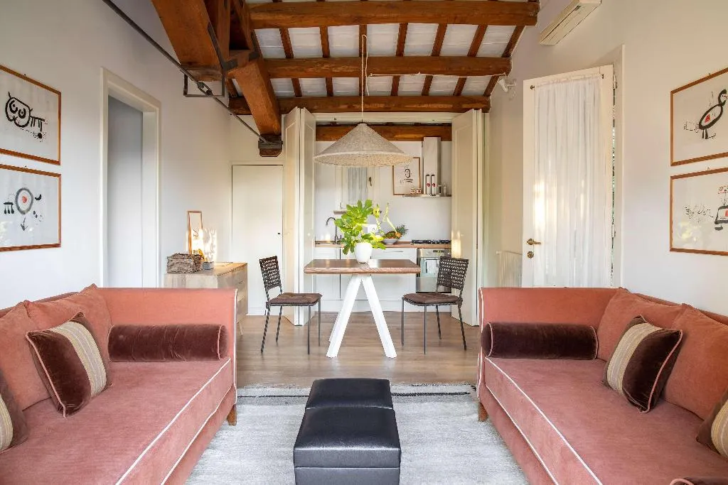 Room, Locanda Rossa, Rome