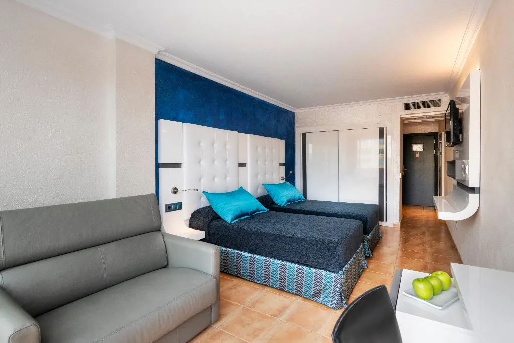 TRIPLE STANDARD Room, Salles Hotel Marina Portals, Majorca