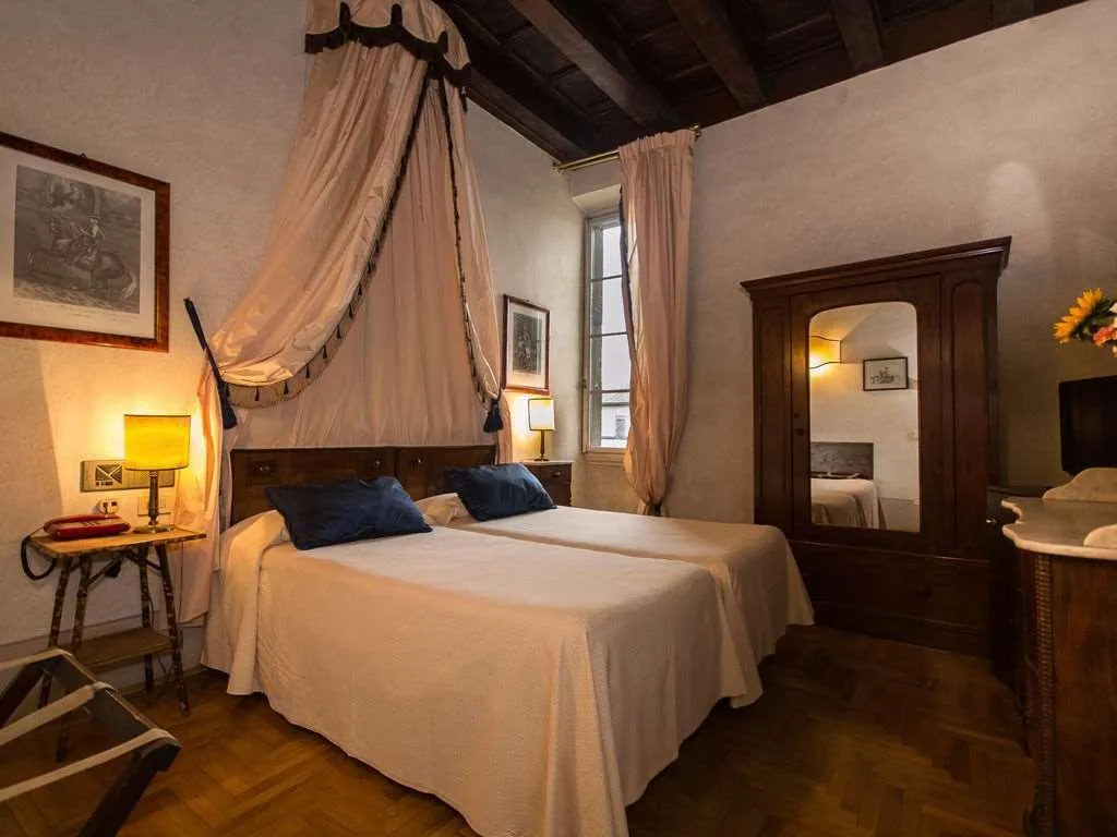 Room, Loggiato Dei Serviti, Florence