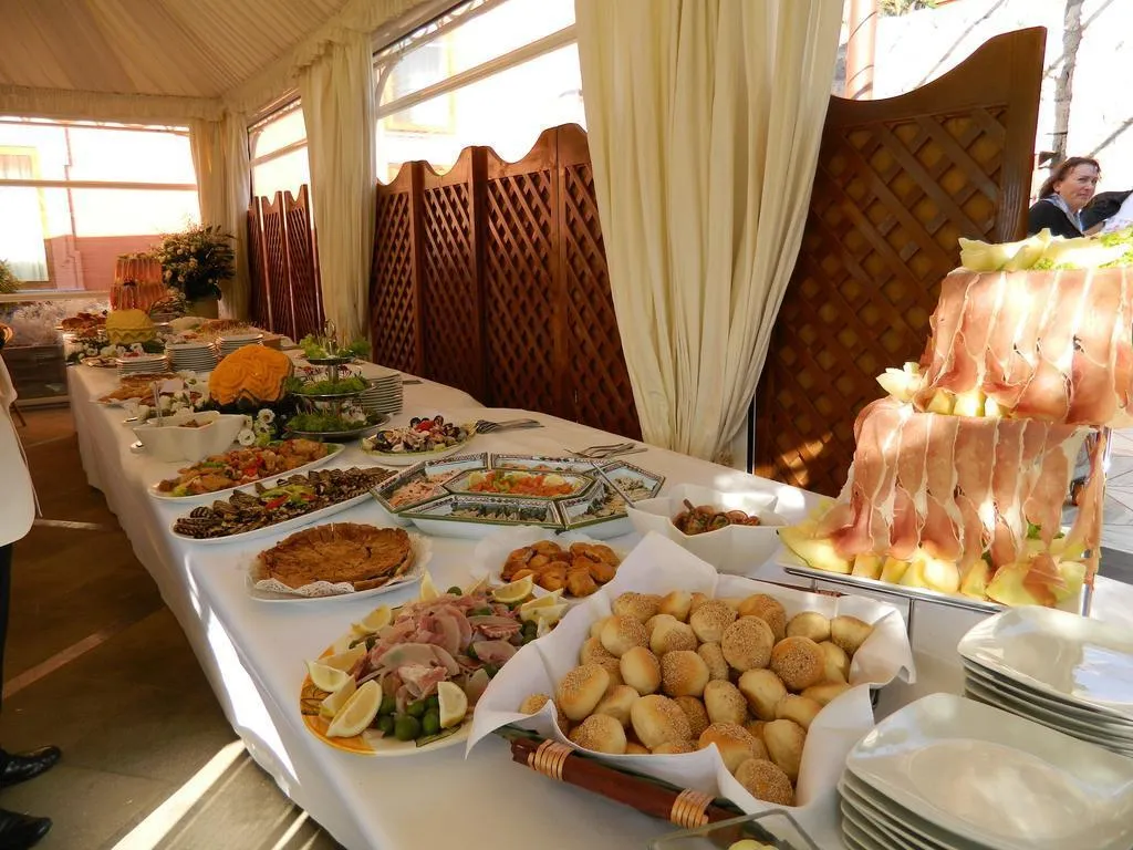 Restaurant, Casale Russo, Naples