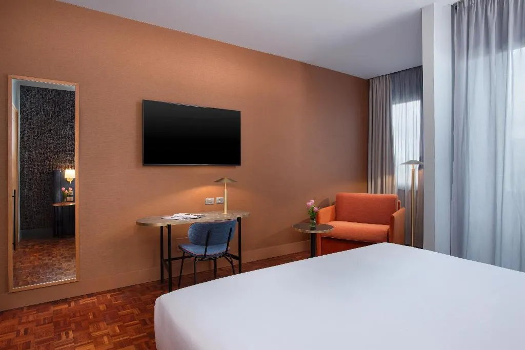 FAMILY ROOM CAPACITY 6 Room, NH Firenze, Florence