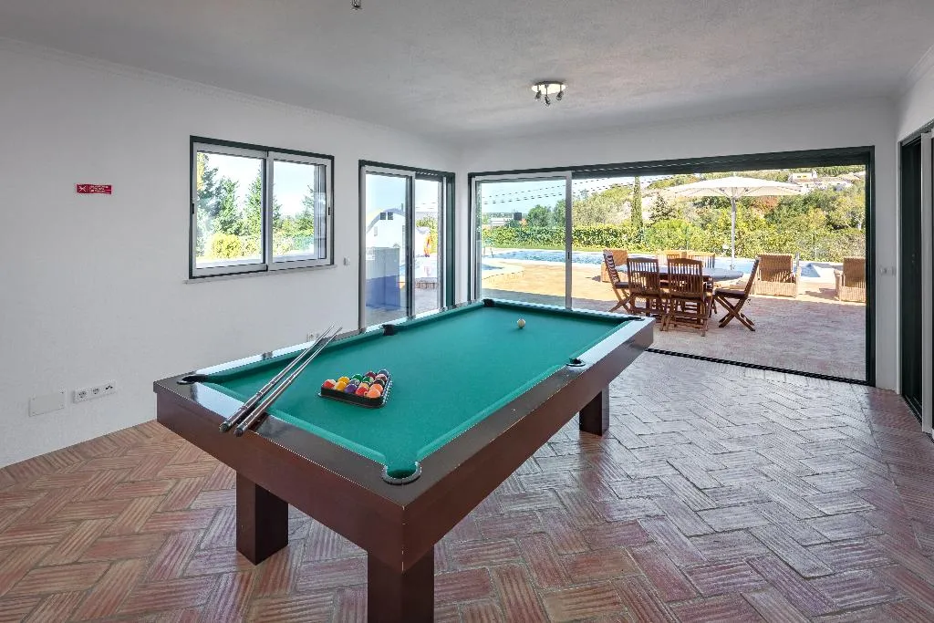 VILLA THREE BEDROOMS Room, Shantivillas, Algarve
