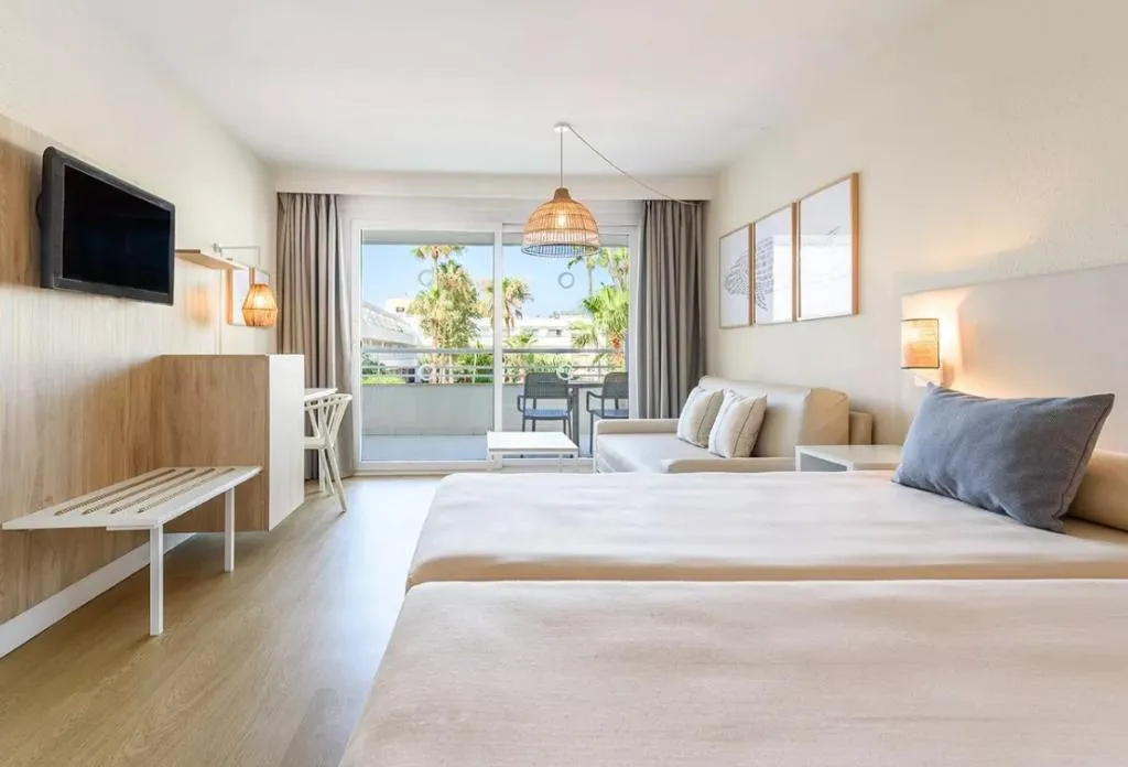 Room, FERGUS Club Palmanova Park, Majorca