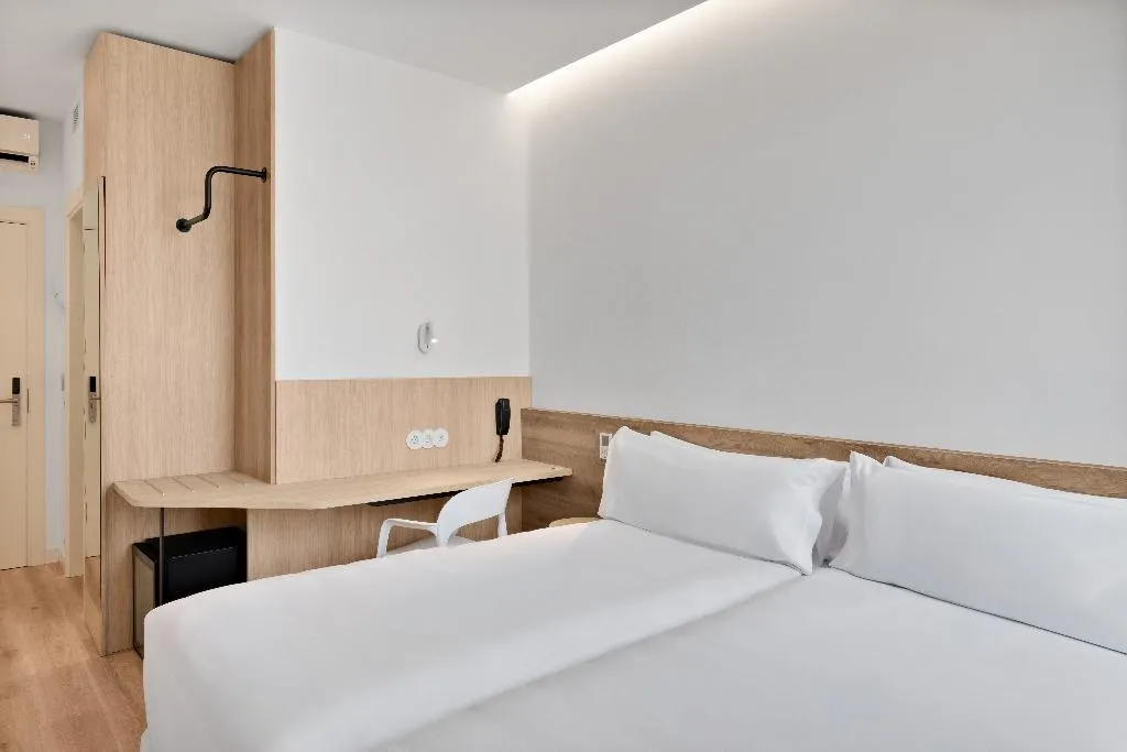 TWIN STANDARD Room, B&B HOTEL Alicante Aeropuerto, Costa Blanca