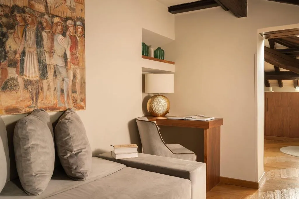 Room, Antico Albergo del Sole al Pantheon, Rome
