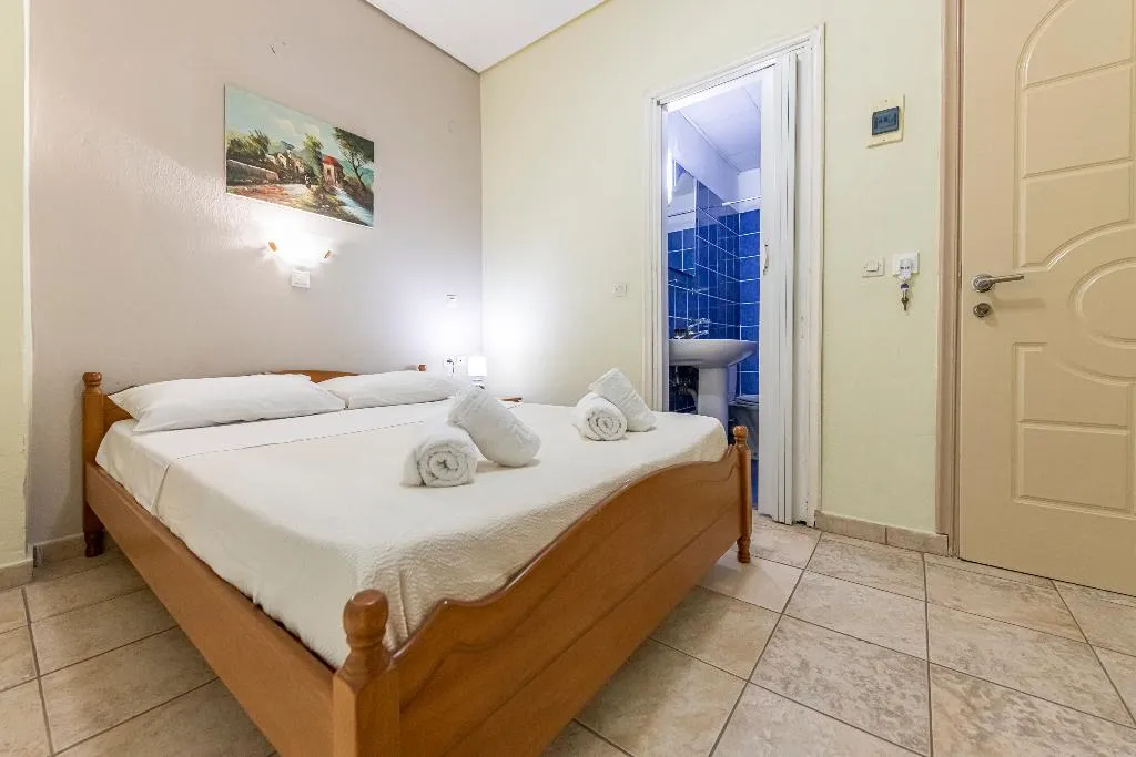QUADRUPLE WITH BALCONY Room, Lucia Hotel Paralia, Thessaloniki