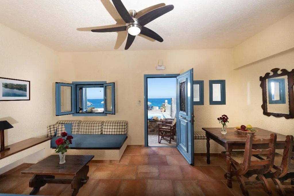 APARTMENT SUPERIOR SEA FRONT Room, Porto Sisi Hotel Apartments, Crete