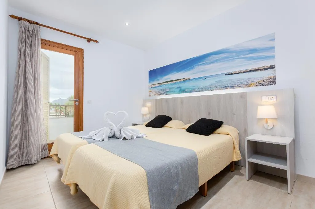 APARTMENT ONE BEDROOM Room, Yourhouse Venecia, Majorca
