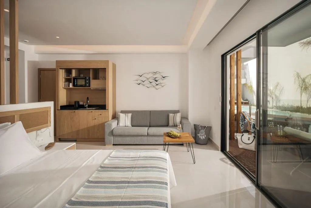 SUITE DELUXE Room, Galazio beach resort, Crete