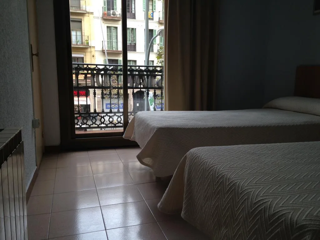 General view, Hostal Delfos, Barcelona