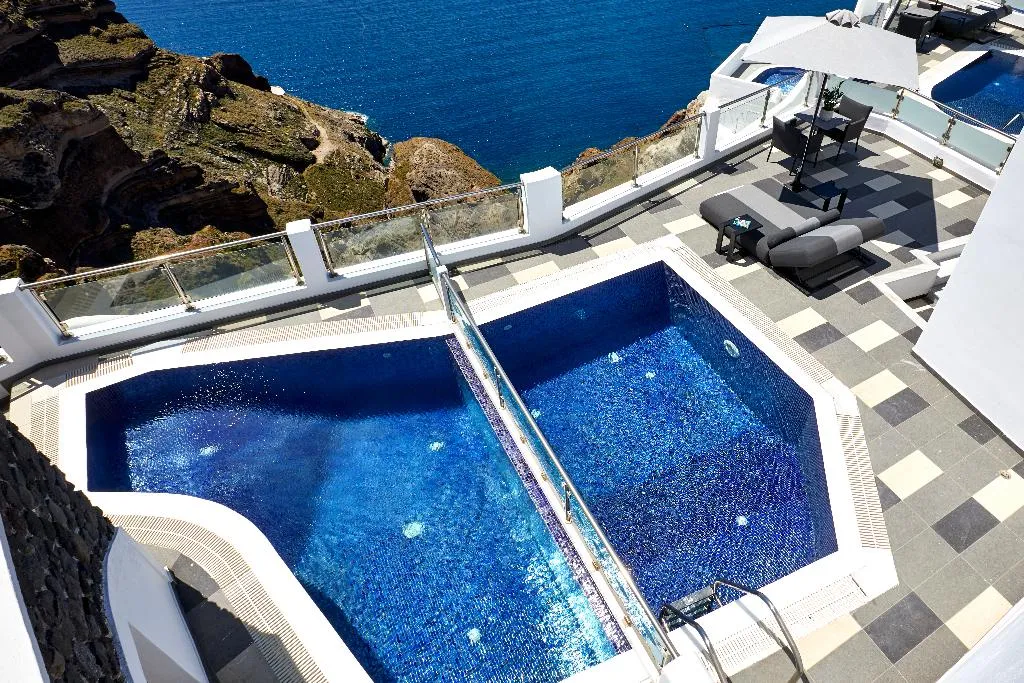 Double or Twin SEA VIEW WITH PRIVATE POOL Room, Petit Palace, Santorini
