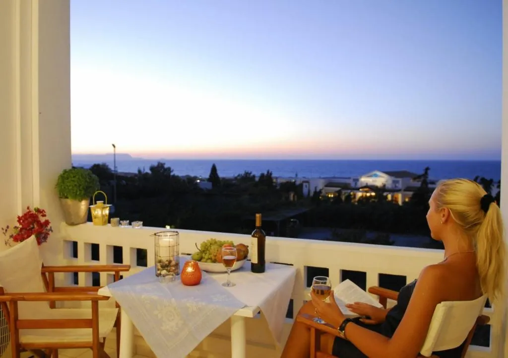 Room, Golden Dream Apartments, Crete