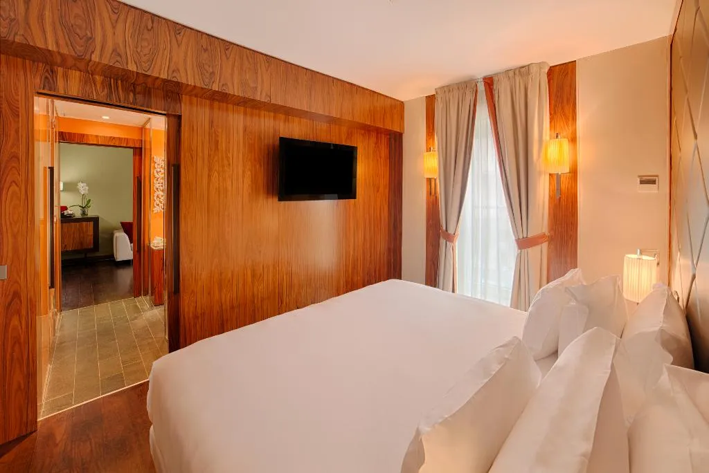JUNIOR SUITE STANDARD Room, NH Collection Taormina, Taormina