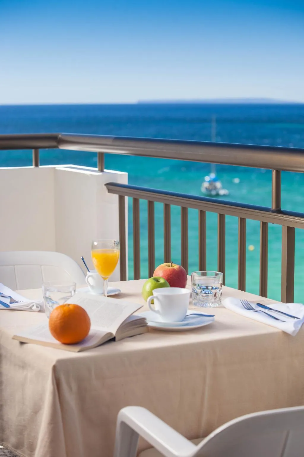 APARTMENT SEA VIEW TWO BEDROOMS Room, Bahia, Ibiza
