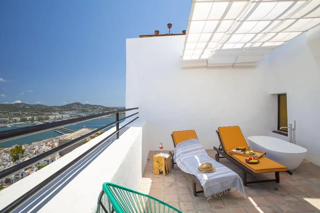 Terrace, Hotel Boutique La Torre del Canónigo, Ibiza
