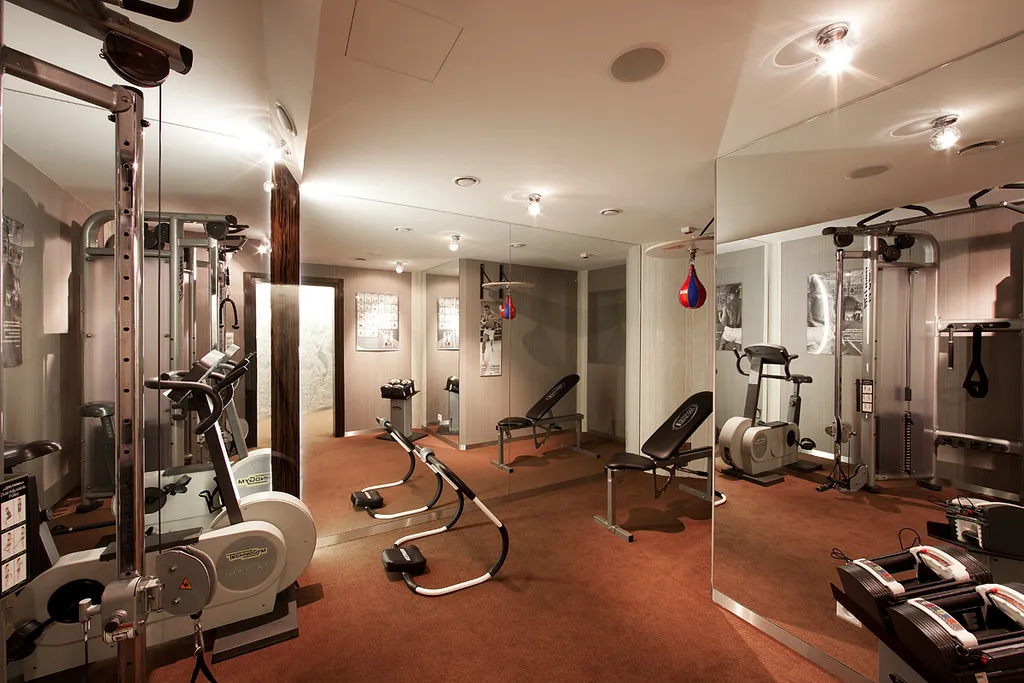 Sports and Entertainment, Hotel Niebieski Art Hotel & Spa, Krakow