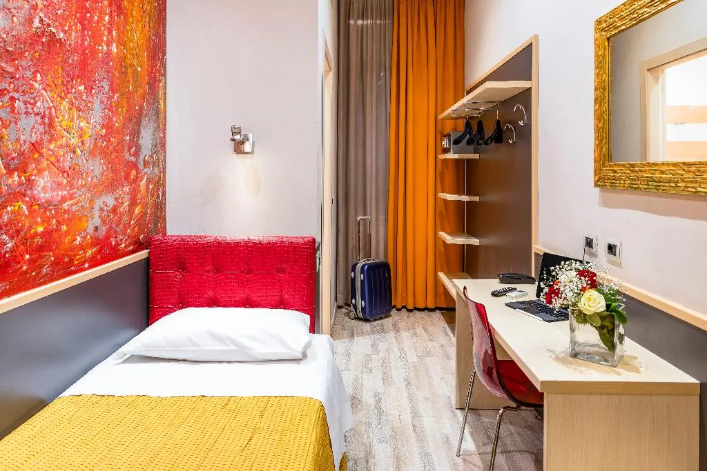 SINGLE BASIC Room, Hotel Demó, Milan