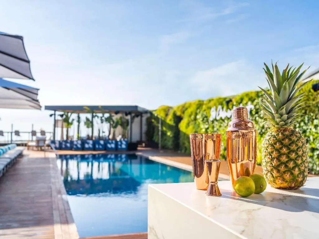 Pool, Sofitel Barcelona Skipper, Barcelona