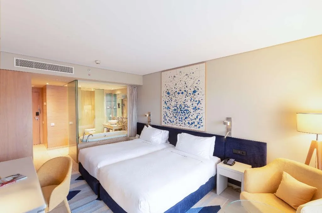 TWIN DELUXE POOL VIEW Room, Hilton Vilamoura As Cascatas Golf Resort & Spa, Algarve