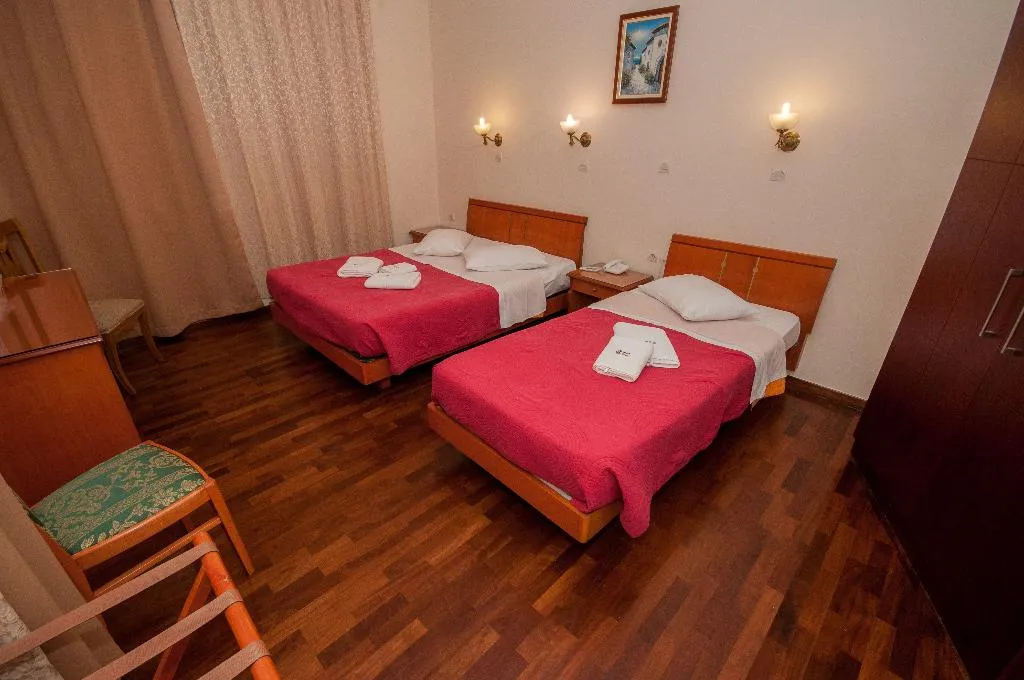 TRIPLE STANDARD Room, Cecil hotel, Athens
