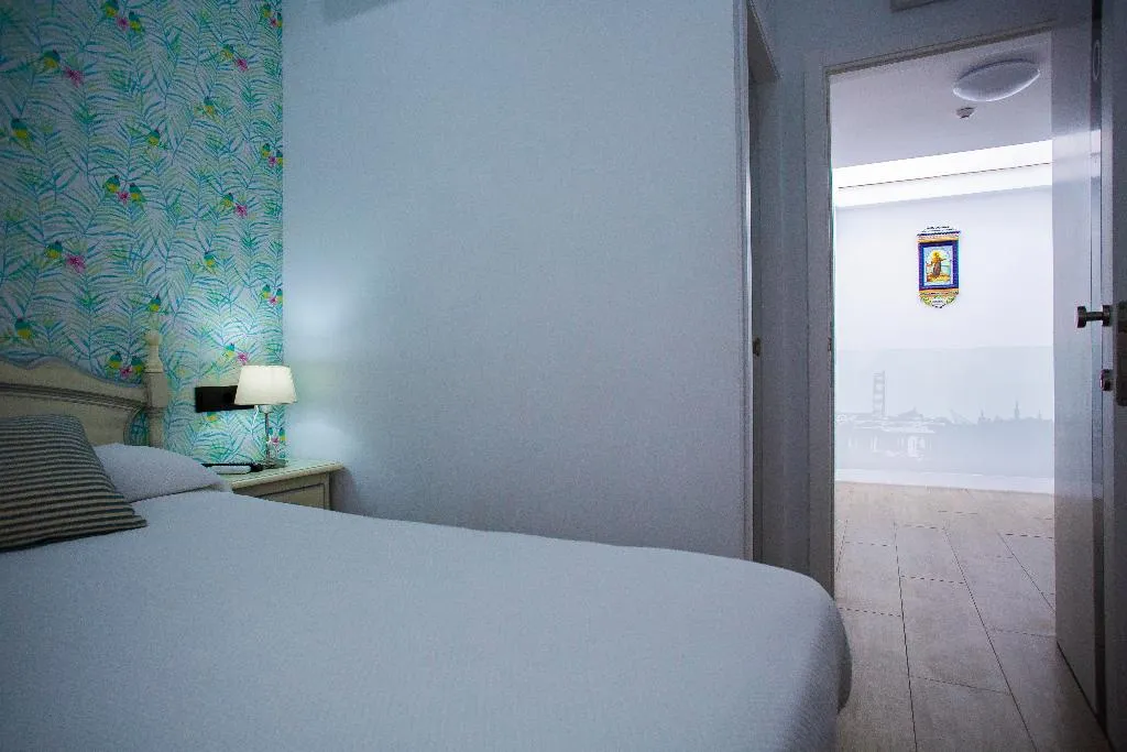 DOUBLE DELUXE Room, Hostal San Francisco, Seville