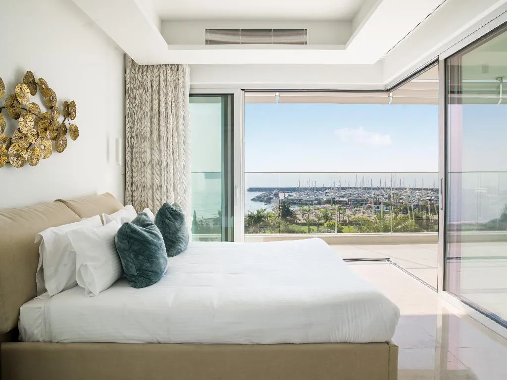 APARTMENT LUXURY Room, The Tower at St Raphael Resort, Cyprus