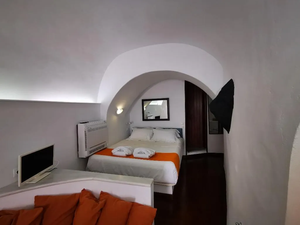 Room, Zenith Blue, Santorini