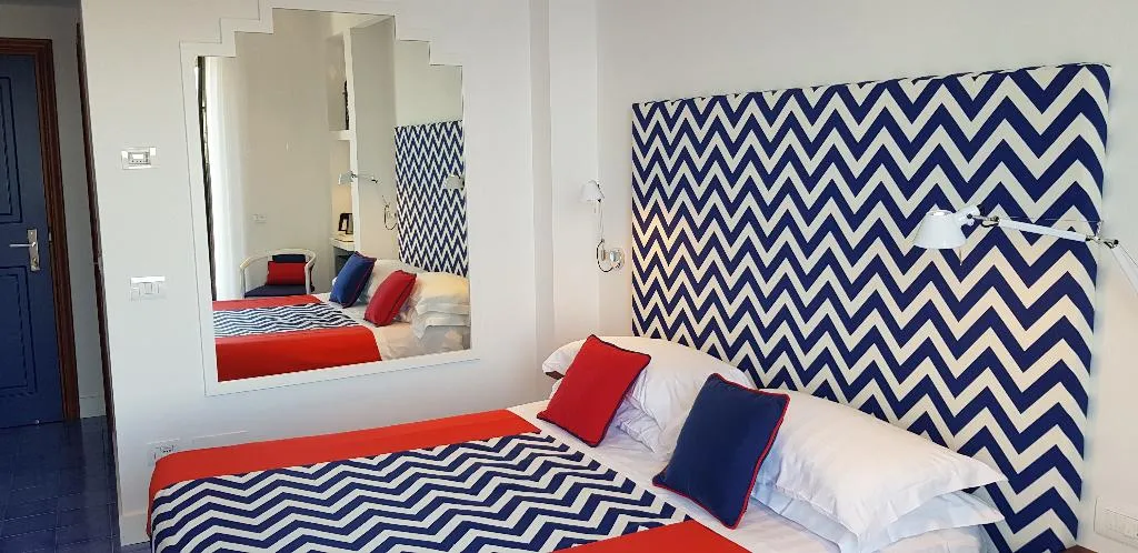 Double or Twin CLASSIC Room, Delfino, Naples