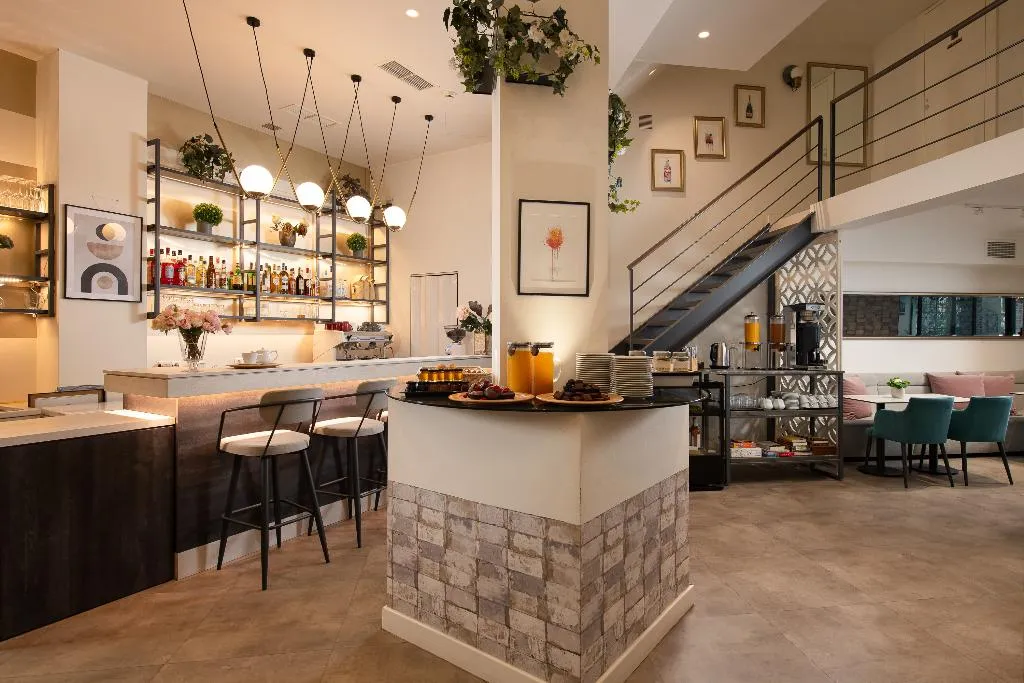 Restaurant, The Urban Nest Athens - Suites & Apartments, Athens