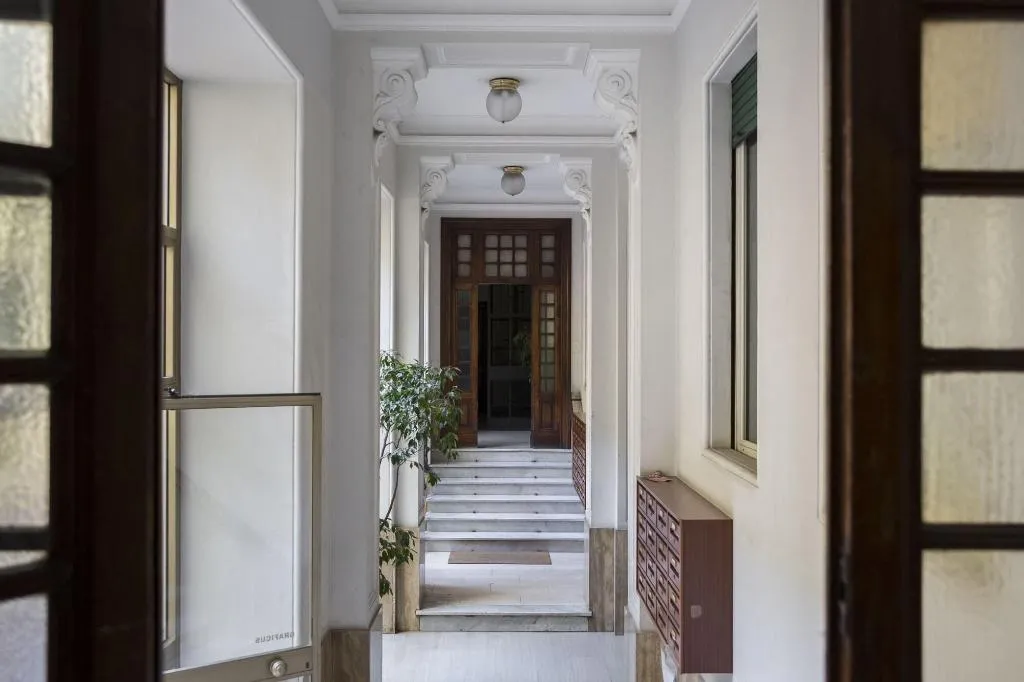Lobby, Dulcis In Fundo, Rome