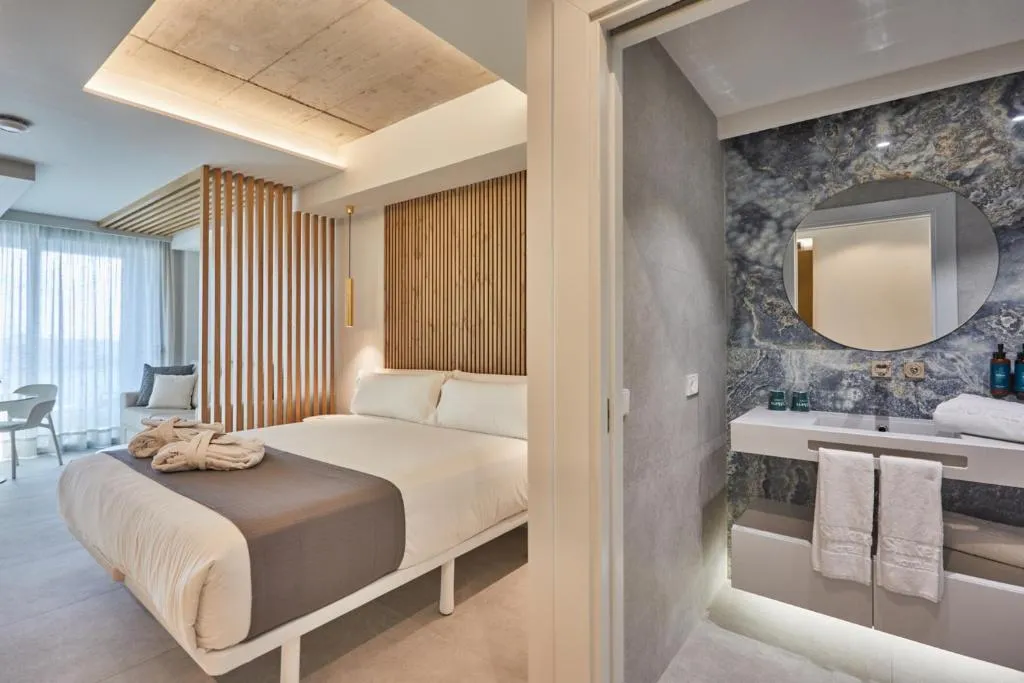 SUITE SEA VIEW WITH TERRACE Room, Silken Atlantis Suites - Holiday Homes, Gran Canaria
