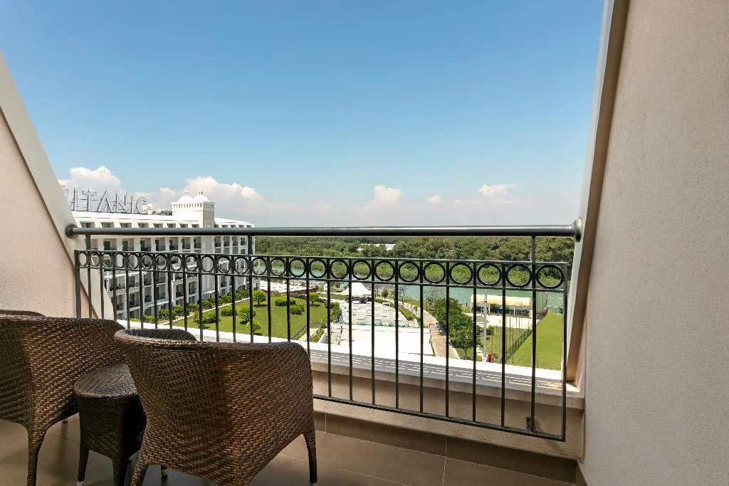 TRIPLE SUPERIOR LAND VIEW Room, Titanic Deluxe Golf Belek, Antalya