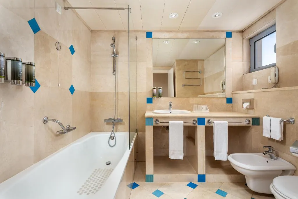 SUITE RESORT VIEW Room, Grande Real Santa Eulalia Resort & Hotel Spa, Algarve