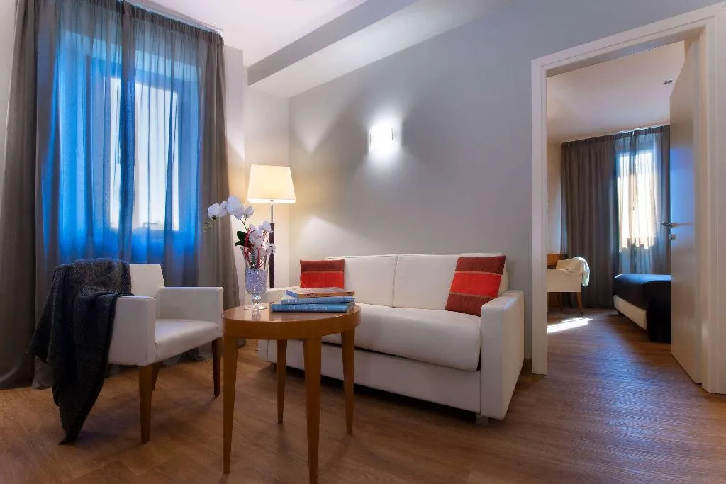 SUITE STANDARD Room, Dolce by Wyndham Milan Malpensa, Milan