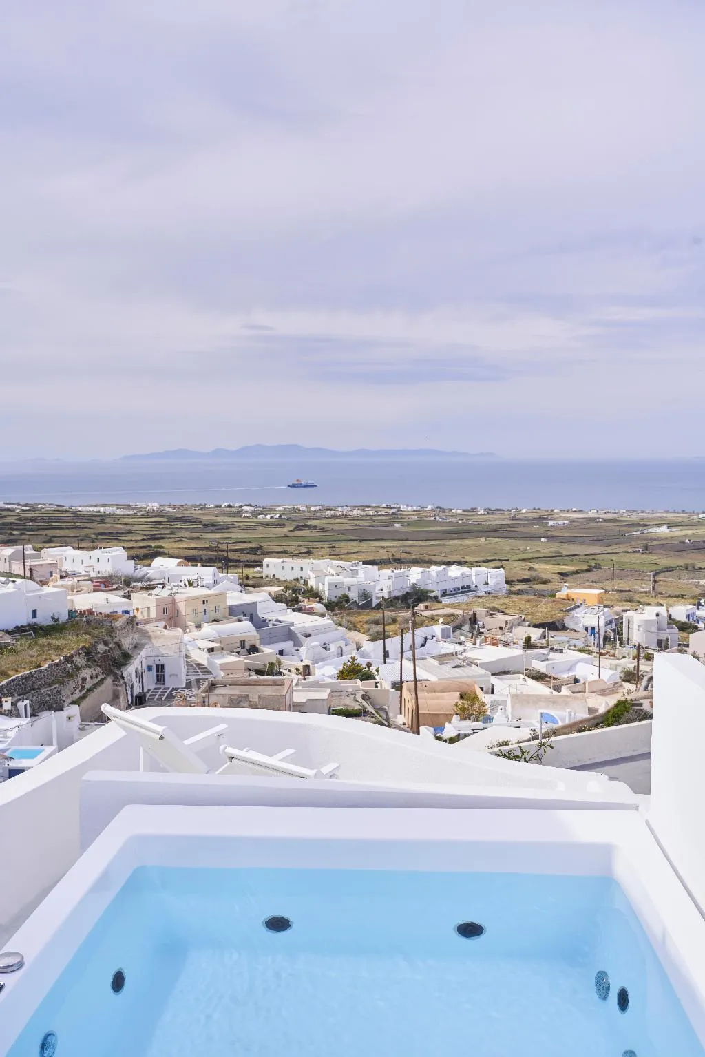 SUITE HONEYMOON Room, Fava Eco Suites, Santorini
