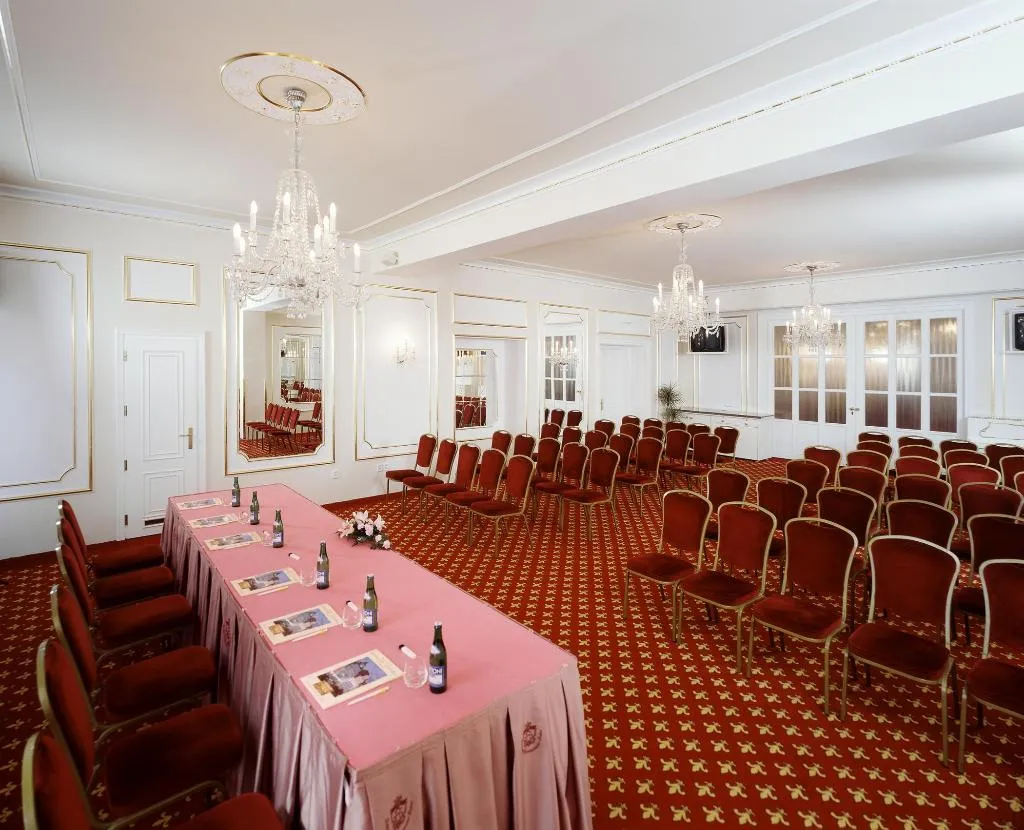 Conferences, Ambassador Zlata Husa, Prague