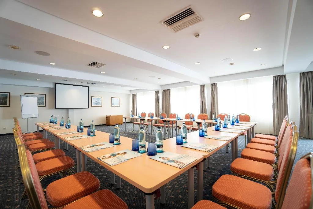 Conferences, CM Playa del Moro, Majorca