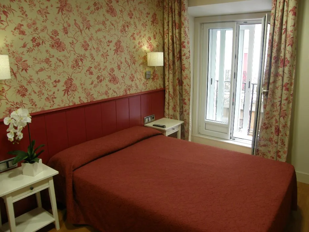 General view, Hostal Matheu, Madrid