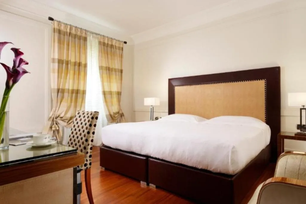 TRIPLE CLASSIC Room, UNA HOTELS Decò Roma, Rome