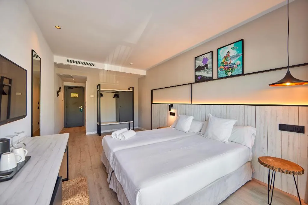 DOUBLE SEA VIEW Room, Hotel Florida Magaluf Only Adults, Majorca