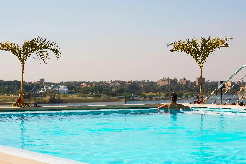 Pool, Holiday Inn Cairo Maadi, Cairo