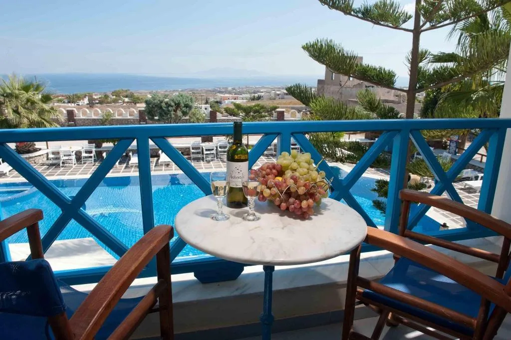 Room, Golden Star, Santorini