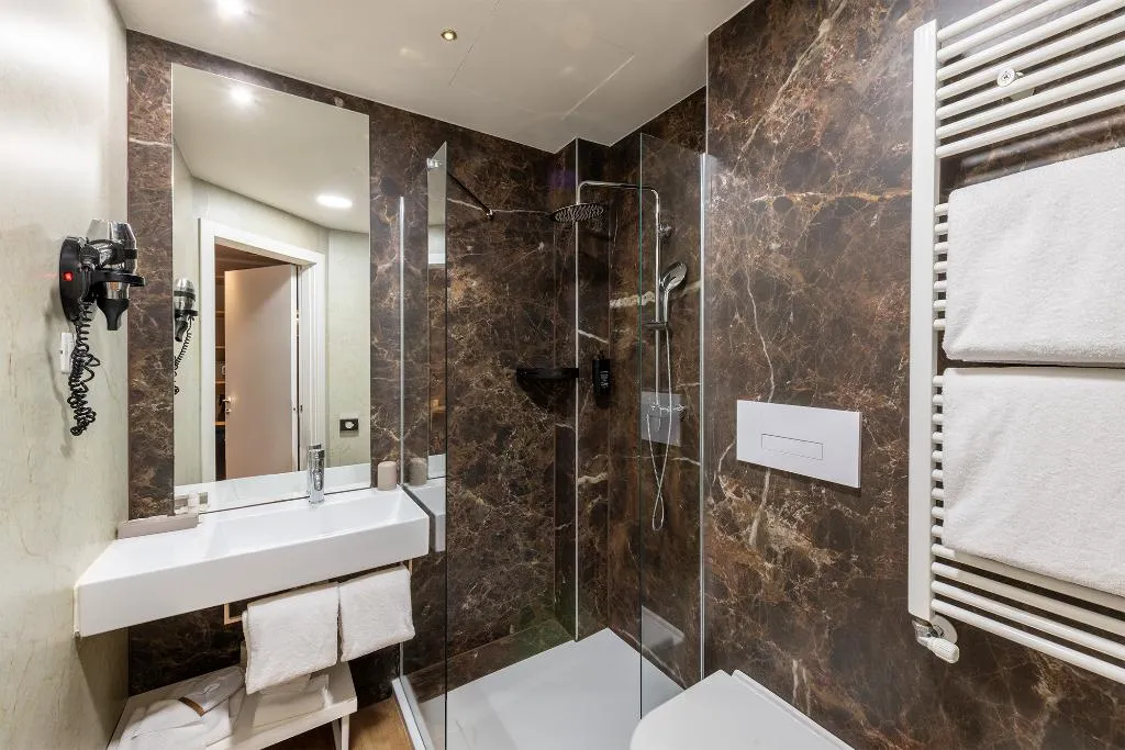 Room, Neo Hotel, Milan