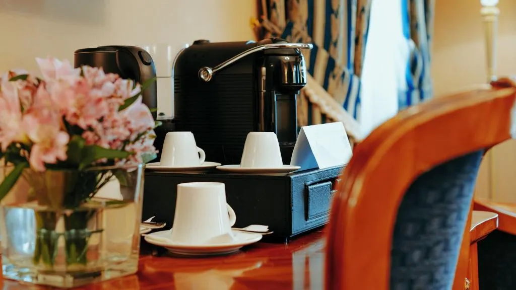 JUNIOR SUITE CANAL VIEW Room, Al Ponte Dei Sospiri Junior Suites, Venice
