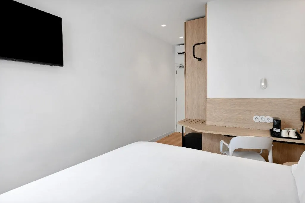 DOUBLE STANDARD Room, B&B HOTEL Alicante Aeropuerto, Costa Blanca